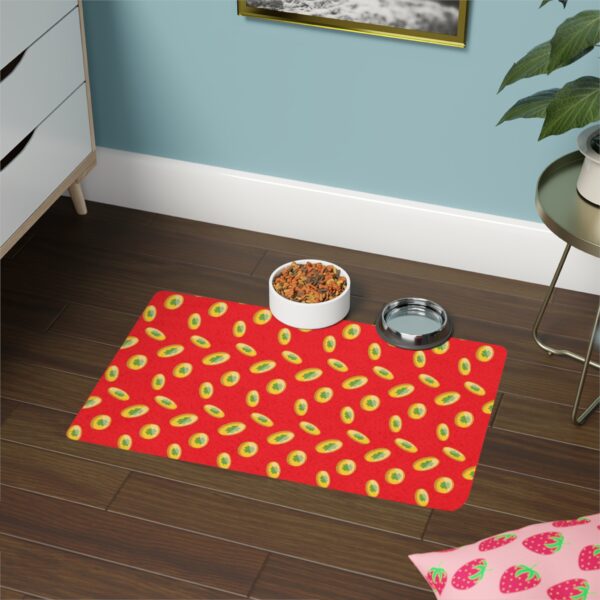 Vibrant Pet Food Mat - 12x18 Non-Slip Design for Cats and Dogs-Red